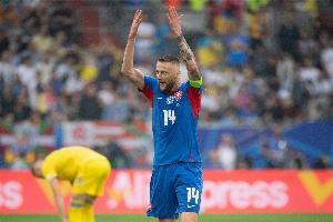 半岛体育APP-罗体：什克里尼亚尔可能回意甲，拉齐奥对他感兴趣&amp;高年薪是阻碍