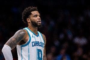 半岛体育-小桥：我们仍然站在赛场上 即便无缘季后赛我们也要为尊严而战