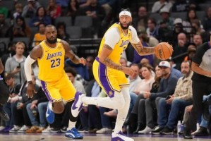 半岛体育-缝缝补补又一年？湖人或在交易截止日前按兵不动